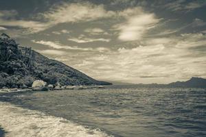 gran isla tropical ilha grande praia de palmas beach brasil. foto