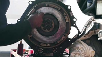 Car Engine Volant Gears Repair in Workshop video