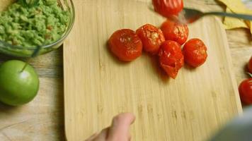 Grill tomatoes with red and green pepper video