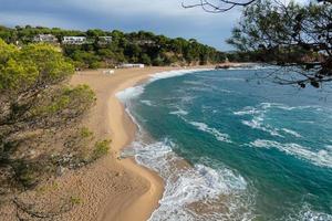 costa brava catalana, escarpada costa mediterránea en el norte de cataluña, españa foto