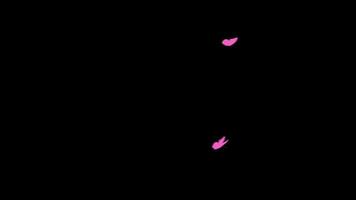 Zwei große rosa Schmetterlinge fliegen auf einem schwarzen Hintergrund video