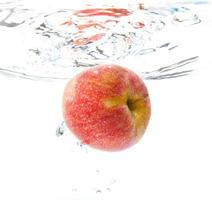 apple in water photo