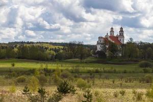 paisajes de la campiña lituana en primavera foto