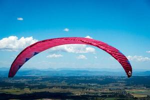 lanzamiento de parapentes en el monte pandereta qld foto