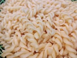 Freshly boiled spaghetti noodles, fragrant and delicious. photo
