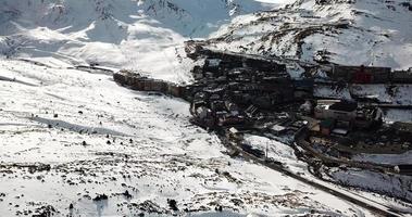 vista aérea de pas de la casa em andorra video