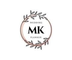 colección de logotipos de monograma de boda con letras iniciales mk, plantillas florales y minimalistas modernas dibujadas a mano para tarjetas de invitación, guardar la fecha, identidad elegante para restaurante, boutique, café en vector