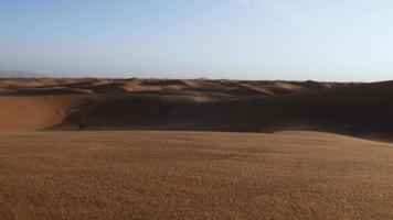paysage désertique, dune de sable, moyen-orient, ciel, dubai video
