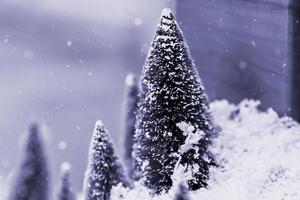 fondo de navidad de un árbol de navidad decorado con juguetes de navidad.vacaciones de invierno. Año Nuevo foto