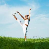 mujer haciendo fitness foto