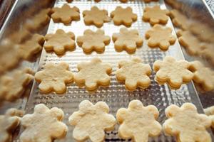 baking cookies at home photo