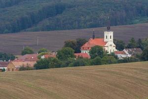 paisaje otoñal en los campos de moravia foto