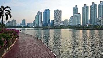 movement around lake in Bangkok video