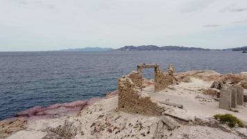 firopotamos dorp en strand in milos, cycladen eiland in Egeïsch zee, Griekenland video