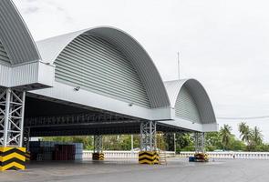 Roof and structure large distribution center photo