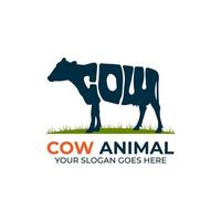 vector de diseño de logotipo de animal de vaca, logotipo con texto deformado en forma de ilustración de vaca