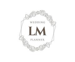 Colección de logotipos de monograma de boda con letras iniciales de lm, plantillas florales y minimalistas modernas dibujadas a mano para tarjetas de invitación, guardar la fecha, identidad elegante para restaurante, boutique, café en vector