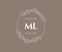 colección de logotipos de monogramas de boda con letras iniciales ml, plantillas florales y minimalistas modernas dibujadas a mano para tarjetas de invitación, guardar la fecha, identidad elegante para restaurante, boutique, café en vectores