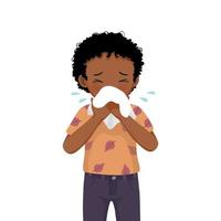 lindo niño africano estornudando con gripe y síntomas alérgicos al resfriado soplando la nariz en papel tisú vector