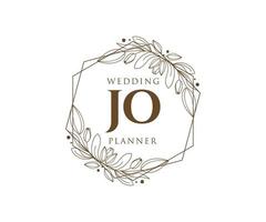 colección de logotipos de monograma de boda con letras iniciales jo, plantillas florales y minimalistas modernas dibujadas a mano para tarjetas de invitación, guardar la fecha, identidad elegante para restaurante, boutique, café en vector