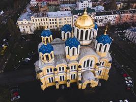 S t. catedral de volodymyrs vista en kiev, ucrania foto