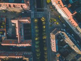 vistas de aarhus, dinamarca en jutlandia por drone foto