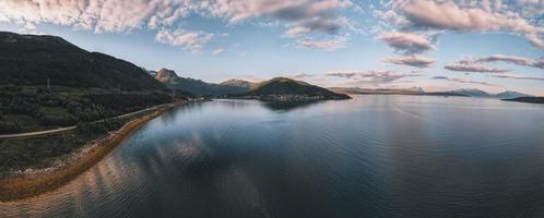 vistas de las islas lofoten en noruega foto