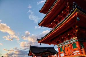 Templo de Kiyomizu Dera en Kioto, Japón foto