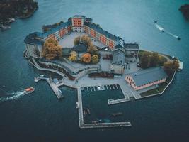 castillo de vaxholm por drone en vaxholm, suecia foto