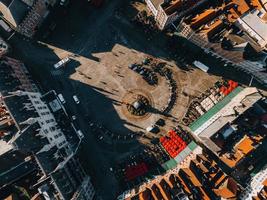 plaza del mercado como se ve en brujas, bélgica foto