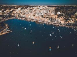 puerto de marsascala por drone en marsascala, malta foto