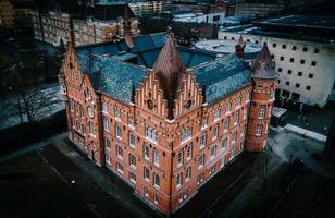 biblioteca de la ciudad de malmo en primavera en skane, suecia foto