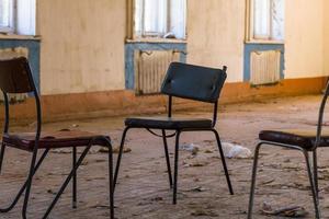 interior de una casa abandonada foto