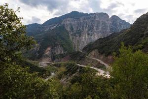 paisajes primaverales de las montañas de grecia foto