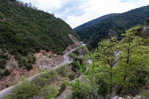 paisajes primaverales de las montañas de grecia foto