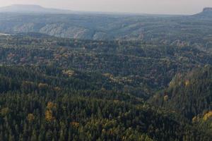 paisajes otoñales en prebischtor, bohemia foto