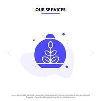 nuestros servicios plantilla de tarjeta web de icono de glifo sólido de primavera de planta de hoja en crecimiento vector