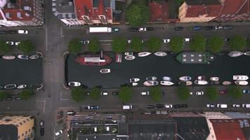 Christianshavn canale nel Copenaghen, Danimarca di fuco video