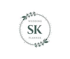 colección de logotipos de monogramas de boda con letras iniciales sk, plantillas florales y minimalistas modernas dibujadas a mano para tarjetas de invitación, guardar la fecha, identidad elegante para restaurante, boutique, café en vectores