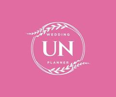 colección de logotipos de monogramas de boda con letras iniciales de la ONU, plantillas florales y minimalistas modernas dibujadas a mano para tarjetas de invitación, guardar la fecha, identidad elegante para restaurante, boutique, cafetería en vector