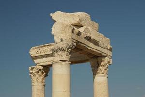 laodicea en la ciudad antigua de lycus en denizli, turkiye foto