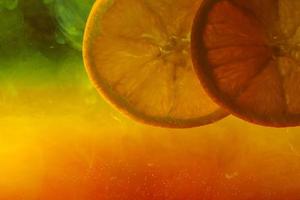 slices oranges in water photo