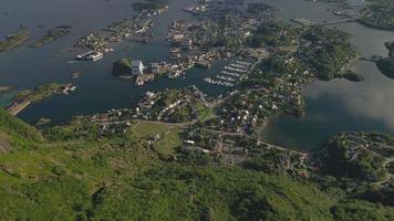 Svolvaer auf den Lofoten per Drohne video