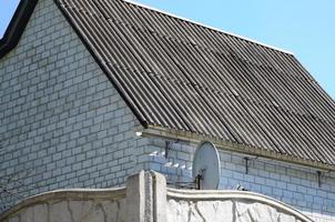 Shiver white roofs bring cool savings in residental attic photo