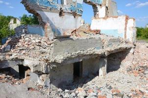 Collapsed industrial multistorey building in daytime photo