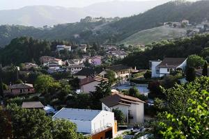 vista de nocera umbra, ciudad y comuna en la provincia de perugia, italia. foto