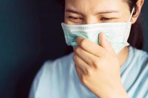 Patients infected with the Covid 19 virus will experience exhaustion from sneezing. photo