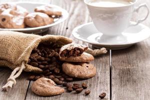 Chocolate espresso meringue cookies photo