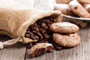 Chocolate espresso meringue cookies photo