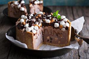 Ice cream cake with marshmallows and peanuts photo